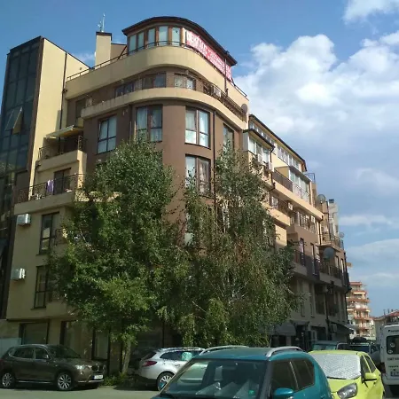 Apartment Parus-2-studio Pomorie